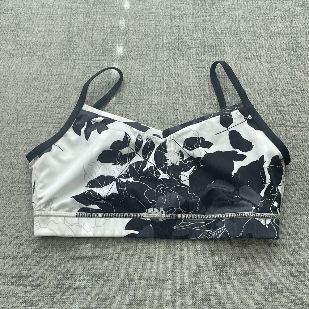 RARE Lululemon Black and White Floral Bra Size 4